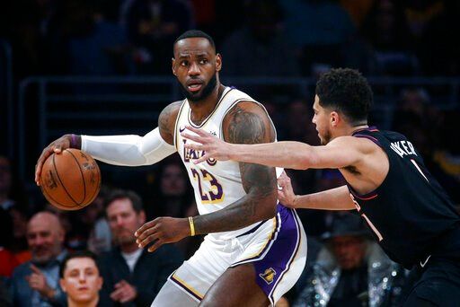 West Leading Lakers Beat Suns 117 107 For 3rd Win In Row