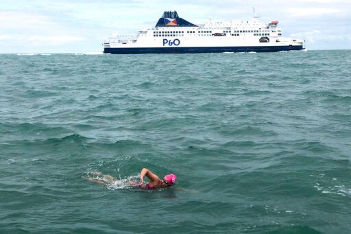 New Hampshire 16-year-old swims across English Channel