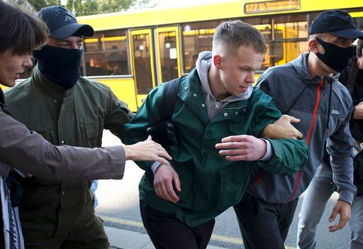 Belarusian leader set to visit Russia as protests continue