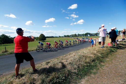 Roglic imperial on Tour de France Stage 13 won by Martinez