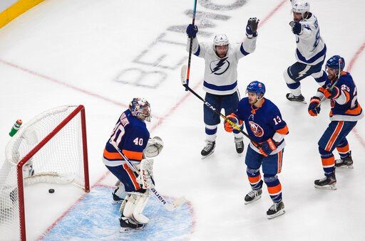 Nelson, Varlamov help Islanders beat Lightning 5-3 in Game 3