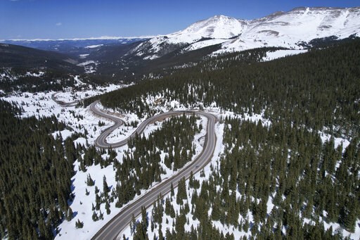 To refine water forecasts, Western cities map snow by plane - Vimarsana News