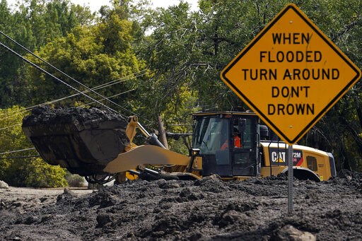 Southern California mudslides damage homes, carry away cars - Vimarsana News