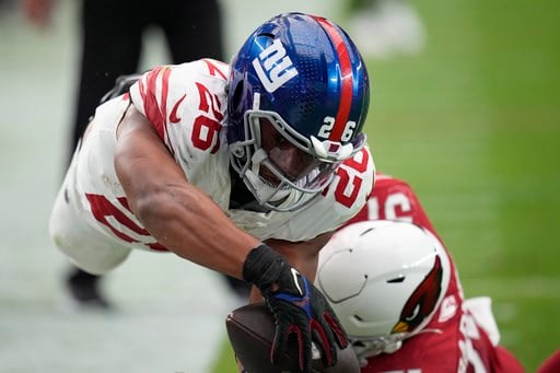 New York Giants rally for victory, Saquon Barkley suffers injury – NBC New  York