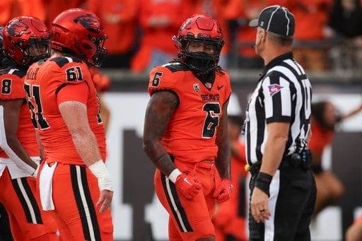 Silas Bolden has 2 TDs to help No. 19 Oregon State beat No. 10 Utah 21-7