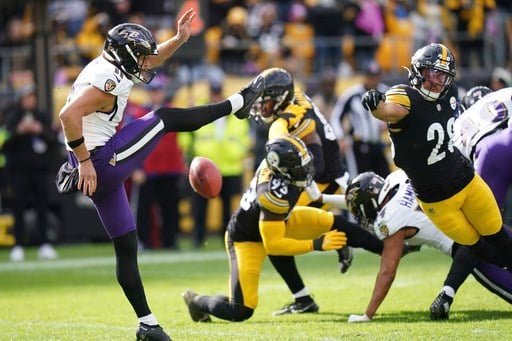 Pickett's patience, poise help fuel Steelers' late surge