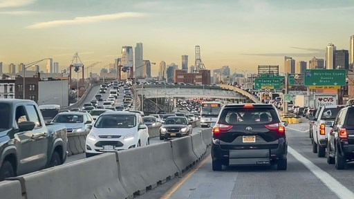 Federal judge hears challenges to NYC's fee for drivers into Manhattan - Vimarsana News