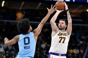 Lakers' Doncic has third 40-point game to start season, matching Wilt Chamberlain's mark