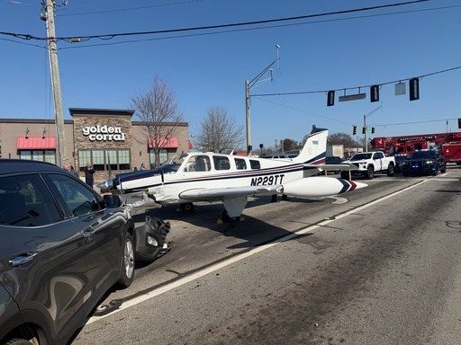 Small plane makes emergency landing on a busy Georgia road and strikes 3 vehicles