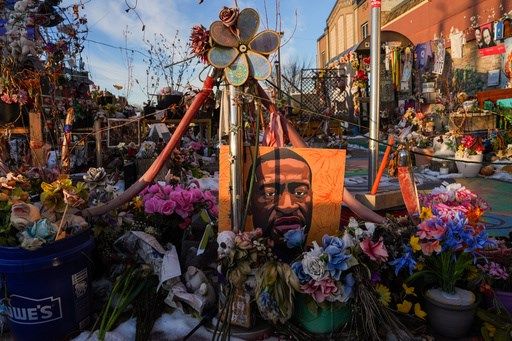 Minneapolis left to decide future of streetside memorials to 2 people killed by federal officers