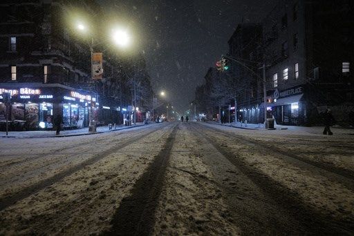 Blizzard warnings cascade across East Coast as winter storm hits